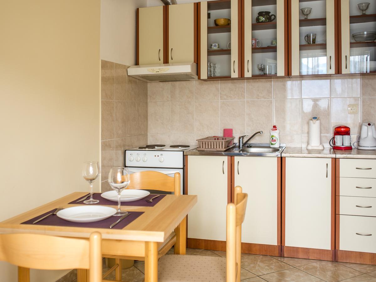 Apartments Villa Radonic Donji Morinj Buitenkant foto